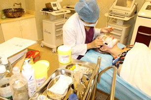 自體血清美膚真的有嗎?項(xiàng)目簡(jiǎn)介_真實(shí)案例_優(yōu)缺點(diǎn)介紹