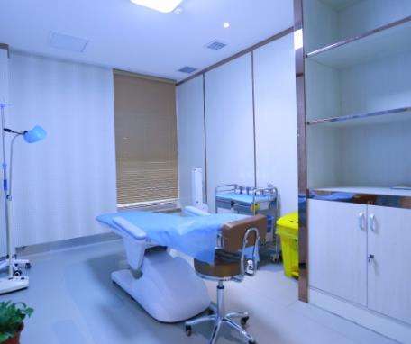 武漢協(xié)和醫(yī)院整形外科正規(guī)嗎？熱門醫(yī)生、價(jià)格費(fèi)用一覽_可預(yù)約！