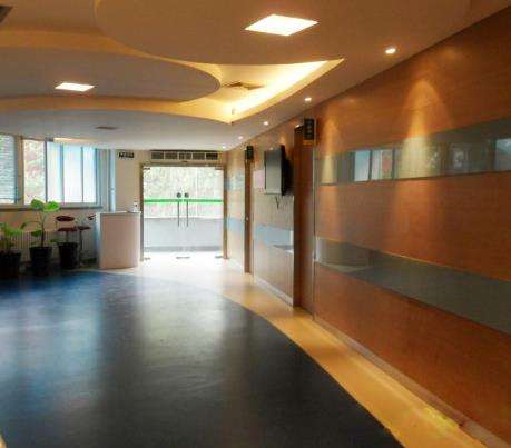 武漢市第一醫(yī)院美容科技術(shù)可靠嗎？醫(yī)生簡介_詳細價格！