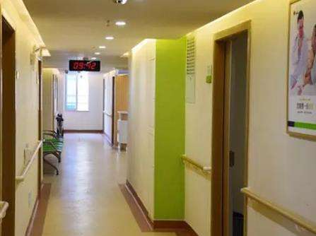 ?雍禾和碧蓮盛哪個(gè)好?醫(yī)生推薦&小編點(diǎn)評(píng)&收費(fèi)表2024預(yù)覽！