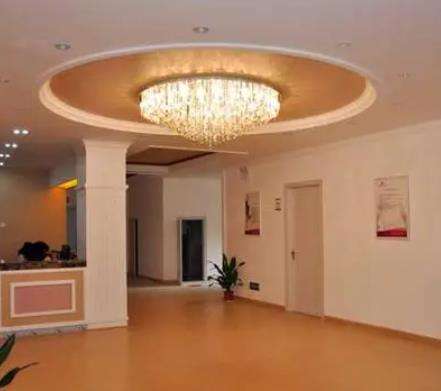 昆明夢想美容醫(yī)院靠譜嗎？機構(gòu)簡介和項目收費全部公開