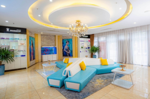 重慶市急救醫(yī)療中心眼袋整形多少錢?李偉醫(yī)生風(fēng)格介紹