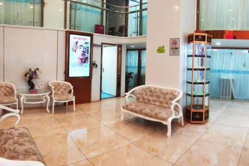 西京醫(yī)院脂肪填充臉部凹陷費用標準?張曦|李楊|劉恒鑫醫(yī)生技術(shù)水平