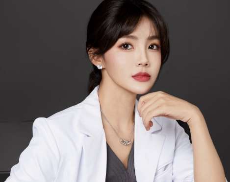 沈陽(yáng)整形醫(yī)生王瑜怎么樣？從事整形工作的時(shí)間已經(jīng)有了10年以上