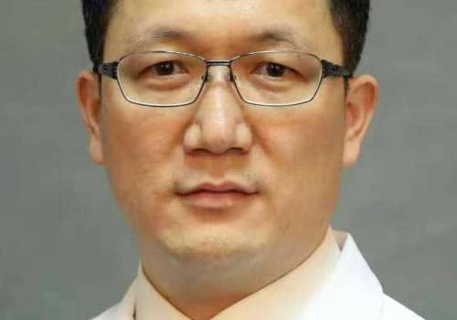 天津朱利民做雙眼皮怎么樣？在眼部整形手術(shù)方面有出色的表現(xiàn)