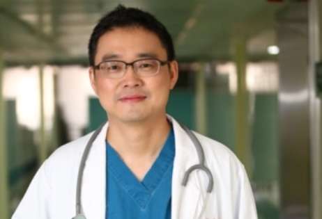 上海九院唇部整形醫(yī)生陳陽怎么樣？是一名副主任，也是一名博士