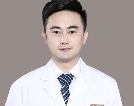 杭州醫(yī)美面診醫(yī)生排名榜！劉中策醫(yī)生從事整形工作的時間比較長