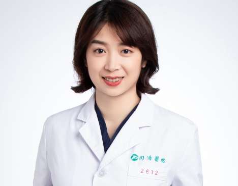 同濟(jì)醫(yī)院曹瑋雙眼皮怎么樣？實(shí)力比較強(qiáng)勁，對(duì)眼部整形方面能力比較突出