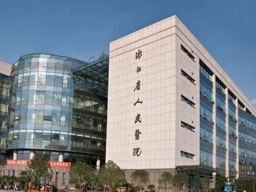 浙江醫(yī)院口腔科黃峰怎么樣？是一位能力突出的醫(yī)生