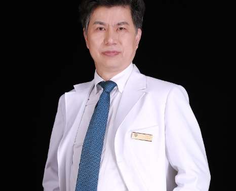 付國(guó)友正頜怎么樣？在正頜領(lǐng)域中有較高的造詣，掌握了不同下頜角整形的方法