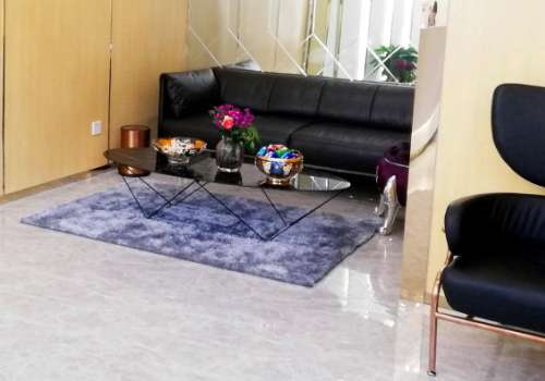 南京張榮明面部吸脂怎么樣？多年以來(lái)醫(yī)生憑借出色的醫(yī)術(shù)和醫(yī)德受到了同行的認(rèn)可