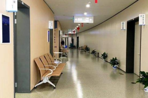 深圳建安醫(yī)療美容門診部祛疤需要多少錢?郝健醫(yī)生技術水準