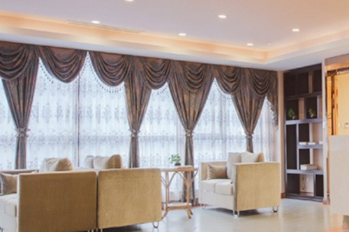 北京大學(xué)首鋼醫(yī)院隆胸費(fèi)用多少?陽(yáng)躍醫(yī)生技術(shù)水準(zhǔn)