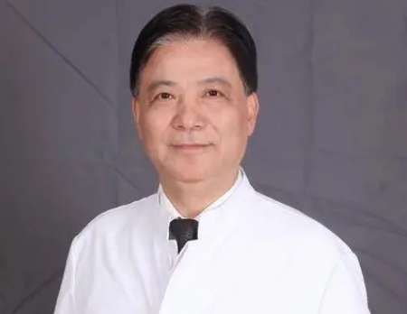 上海江華醫(yī)生隆胸怎么樣？已經(jīng)掌握了熟練的操作手法，比如隆胸，巨乳縮小等