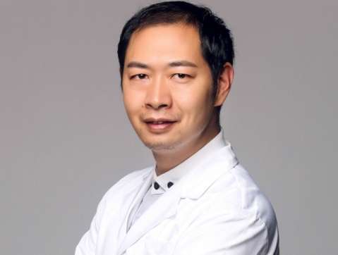 徐楠做雙眼皮怎么樣啦？擅長(zhǎng)的項(xiàng)目有眼鼻部整形，自體脂肪移植