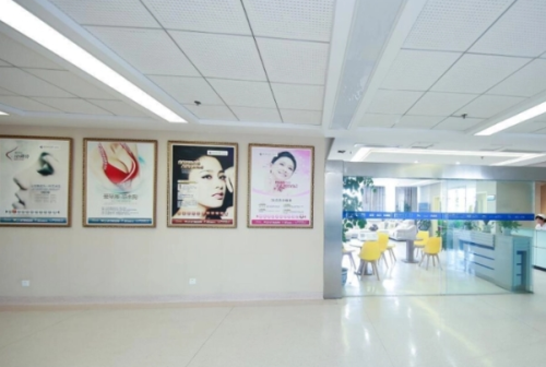 中國(guó)醫(yī)科大學(xué)附屬第一醫(yī)院整形外科抽脂瘦身收費(fèi)標(biāo)準(zhǔn)?呂夢(mèng)竹醫(yī)生口碑測(cè)評(píng)