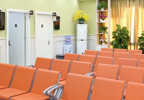 杭州種植牙醫(yī)院有哪些？下面為大家?guī)砹撕贾莘N植牙醫(yī)院的排名，大家可以參考了解一下哦