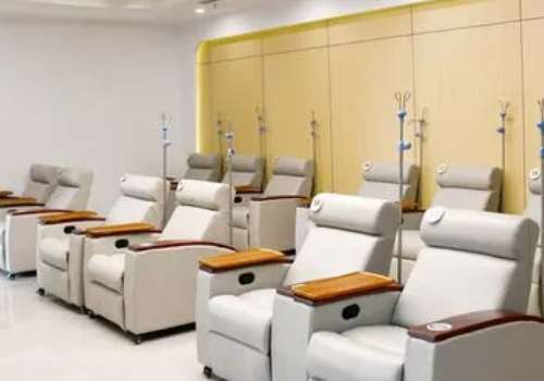 哈爾濱吳顯宇整形醫(yī)生怎么樣？醫(yī)生利用豐富的經(jīng)驗(yàn)和精湛的技術(shù)，提供優(yōu)質(zhì)的服務(wù)