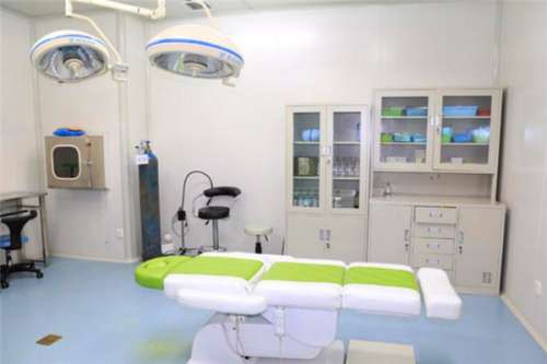 南京醫(yī)科大學(xué)友誼整形外科醫(yī)院揚州醫(yī)療美容門診部激光除皺怎么樣?朱雅倩醫(yī)生特點介紹