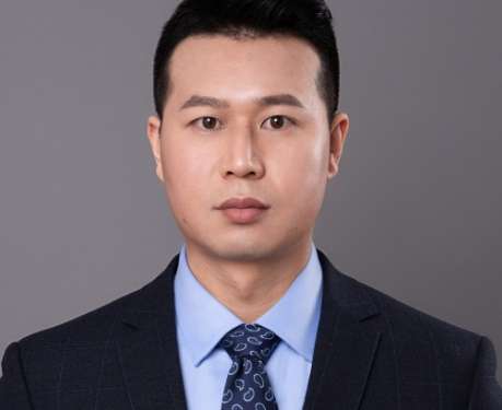 上海整形醫(yī)生梁亮怎么樣？主要研修的方向是鼻部修復(fù)整形手術(shù)，對鼻部整形尤為擅長