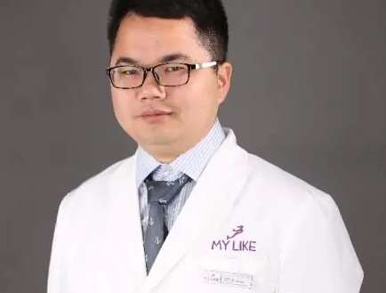 何祥龍主任做雙眼皮怎么樣？做雙眼皮技術(shù)比較精湛，能力比較突出