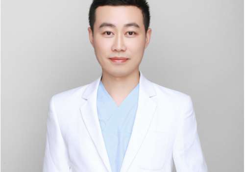 深圳名麗醫(yī)療美容葉軍實(shí)力怎么樣？在眼部整形方面有獨(dú)特的操作技巧