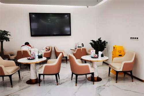 西安施爾綺醫(yī)院玻尿酸注射下巴需要多少錢?王馳醫(yī)生技術(shù)風(fēng)格