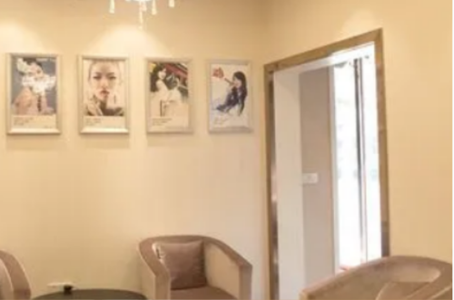 成都恩美醫(yī)學(xué)美容脂肪填充太陽凹陷怎么樣?張小虎醫(yī)生技術(shù)評(píng)測(cè)