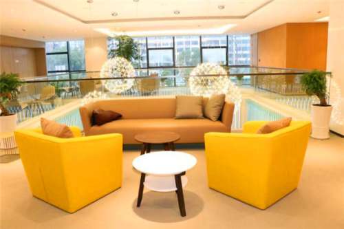 上海容妍醫(yī)療美容門診部定點(diǎn)雙眼皮費(fèi)用多少?柴云醫(yī)生實力測評