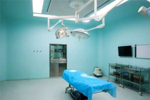 美萊醫(yī)學美容醫(yī)院（成都美萊）眼周凹陷填充怎么樣?何珊珊醫(yī)生技術點評