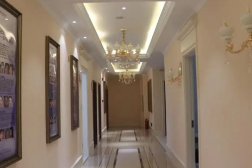 重慶晶膚醫(yī)療美容門診部疤痕修復(fù)怎么樣?何燕醫(yī)生口碑測評