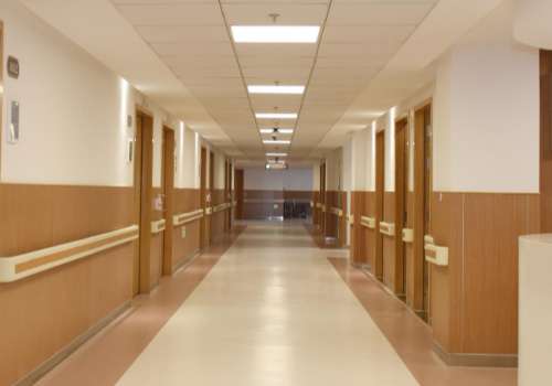 蘇州看牙好的醫(yī)院是哪家？以下是蘇州牙科醫(yī)院排名，為大家整理了當(dāng)?shù)乜诒容^好的幾家醫(yī)院，供您參考