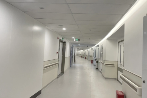 上海易美醫(yī)療美容去眼袋手術(shù)怎么樣?曹成鉉醫(yī)生技術(shù)點(diǎn)評(píng)