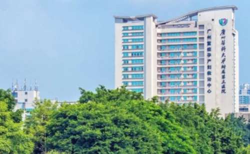 廣醫(yī)三院隆胸技術(shù)怎么樣?專家簡介|收費多少