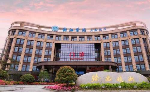 浙江醫(yī)院自體脂肪填充額頭案例欣賞&價(jià)格一覽表?