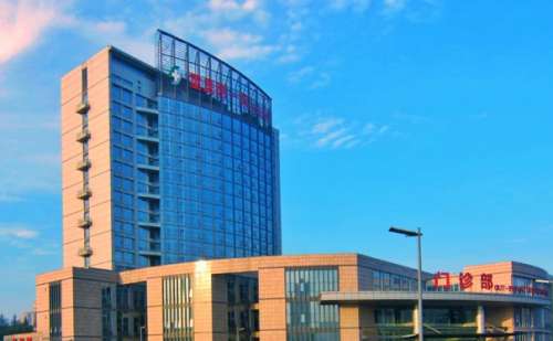 重慶醫(yī)科大學(xué)附屬第一醫(yī)院金山醫(yī)院膠原蛋白豐淚溝技術(shù)點(diǎn)評怎么樣?90天案例