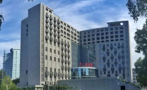 首都醫(yī)科大學(xué)口腔醫(yī)學(xué)院地址在哪里？建設(shè)于北京市東城區(qū)天壇西里4號