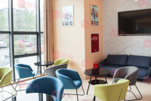 成都東籬醫(yī)院整形美容科