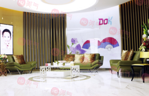 成都銅雀臺(tái)醫(yī)學(xué)美容醫(yī)院 成都銅雀臺(tái)醫(yī)學(xué)美容醫(yī)院