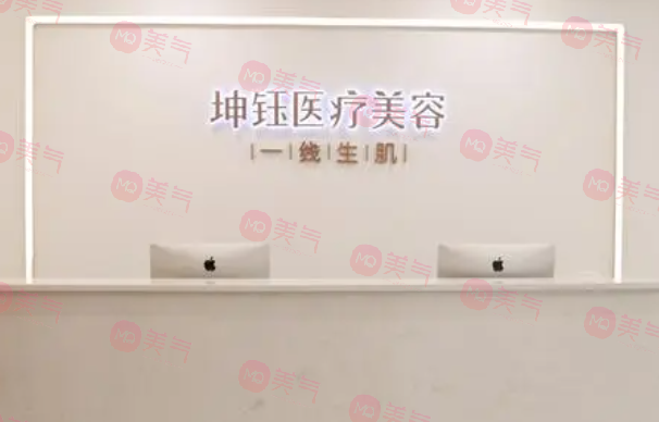 昆明哪家醫(yī)院做眼袋手術(shù)效果好？網(wǎng)友推薦排行榜盤點！