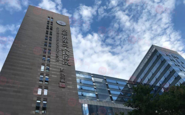 成都市第二人民醫(yī)院口腔科正規(guī)嗎？醫(yī)院口碑介紹，手術(shù)價(jià)目表！