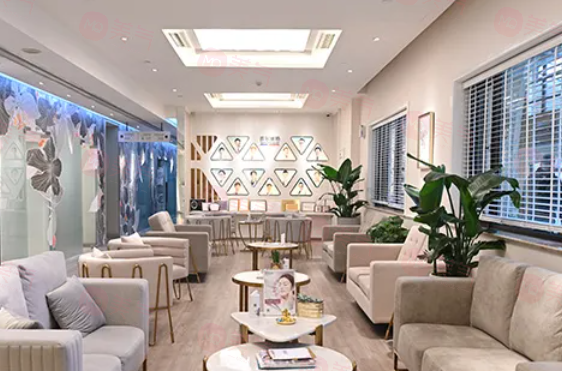 上海首爾麗格整形隆胸怎么樣？專業(yè)醫(yī)生與實力口碑的雙重保障