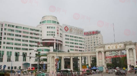 廣州做脂肪豐胸手術(shù)哪家好?5家好評醫(yī)院，備受整友信賴